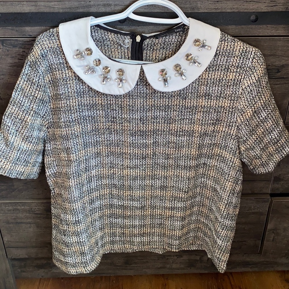 Beautiful woven, gem ebelished Zara blouse.